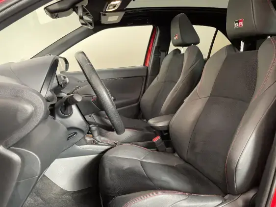 TOYOTA YARIS CROSS I - voiture d'occasion - Photo 18