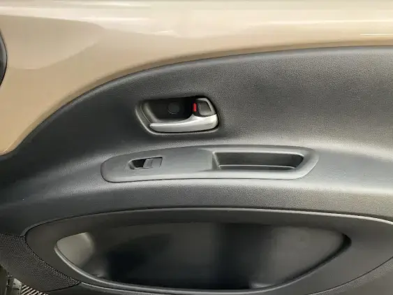 TOYOTA AYGO X - voiture d'occasion - Photo 20