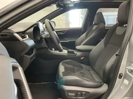 TOYOTA RAV4 V - voiture d'occasion - Photo 18