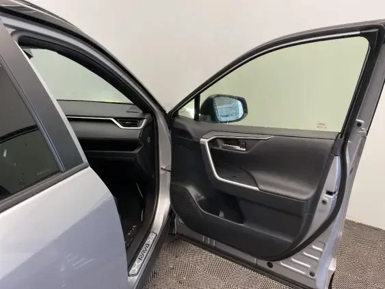 TOYOTA RAV4 V - voiture d'occasion - Photo 20