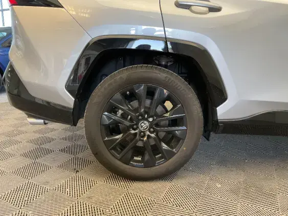 TOYOTA RAV4 V - voiture d'occasion - Photo 25