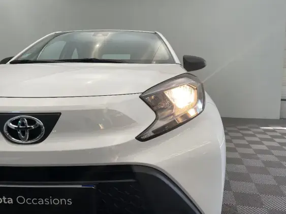TOYOTA AYGO X - voiture d'occasion - Photo 22