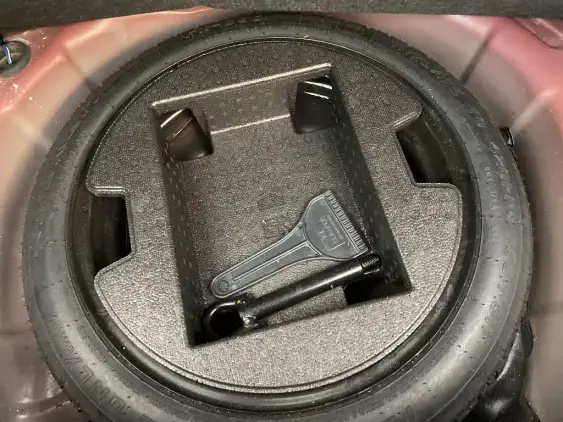 TOYOTA YARIS IV - voiture d'occasion - Photo 17