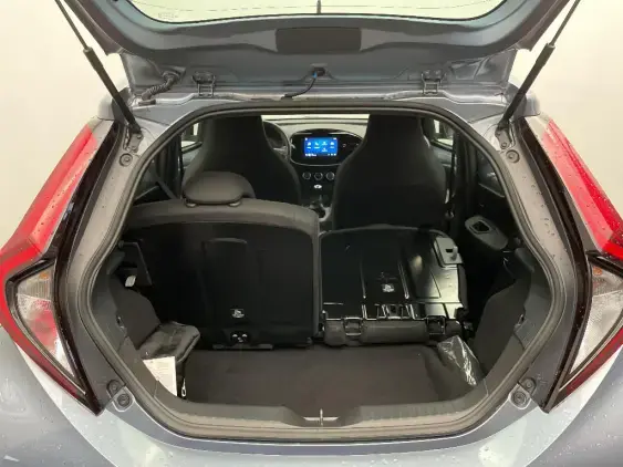 TOYOTA AYGO X - voiture d'occasion - Photo 16