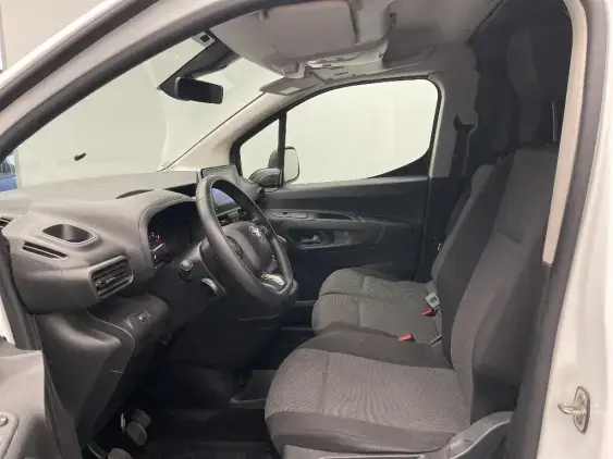 TOYOTA PROACE CITY - voiture d'occasion - Photo 18