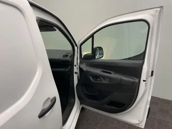 TOYOTA PROACE CITY - voiture d'occasion - Photo 20