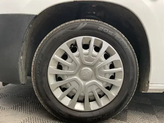 TOYOTA PROACE CITY - voiture d'occasion - Photo 23