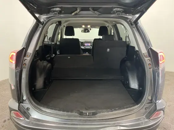 TOYOTA RAV4 IV - voiture d'occasion - Photo 16