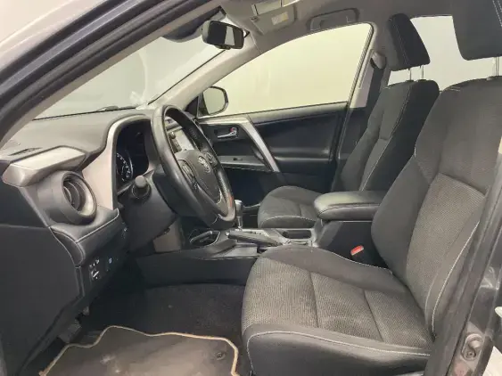 TOYOTA RAV4 IV - voiture d'occasion - Photo 18