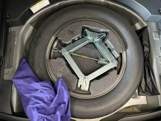 TOYOTA RAV4 V - voiture d'occasion - Photo 17