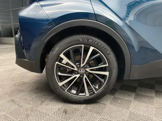 TOYOTA C-HR II - voiture d'occasion - Photo 24