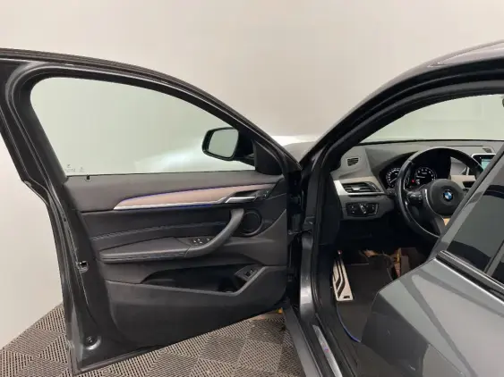 BMW X2 I - voiture d'occasion - Photo 18