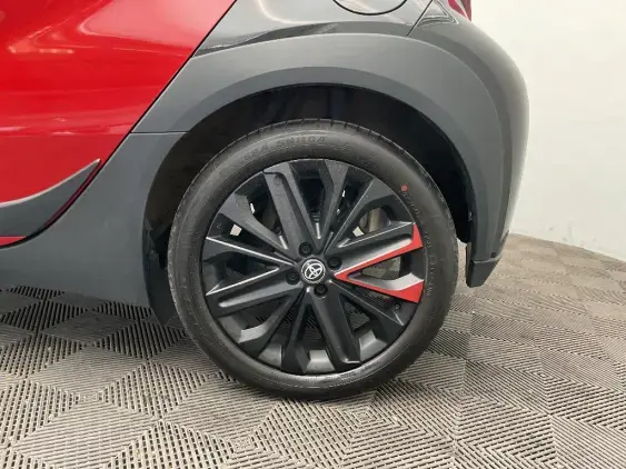 TOYOTA AYGO X - voiture d'occasion - Photo 24