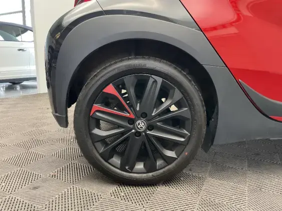 TOYOTA AYGO X - voiture d'occasion - Photo 25