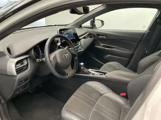 TOYOTA C-HR - voiture d'occasion - Photo 18