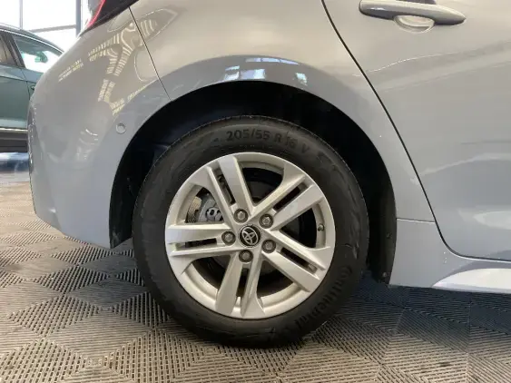 TOYOTA COROLLA XII - voiture d'occasion - Photo 25