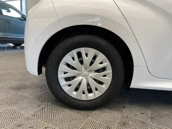 TOYOTA YARIS IV - voiture d'occasion - Photo 25