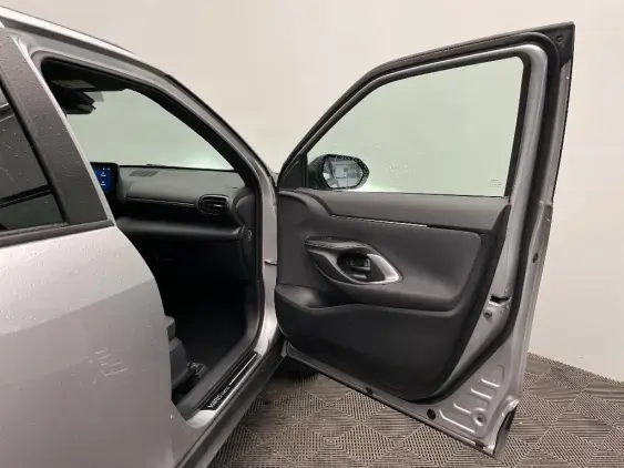 TOYOTA YARIS CROSS I - voiture d'occasion - Photo 19