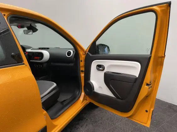 RENAULT TWINGO III - voiture d'occasion - Photo 19