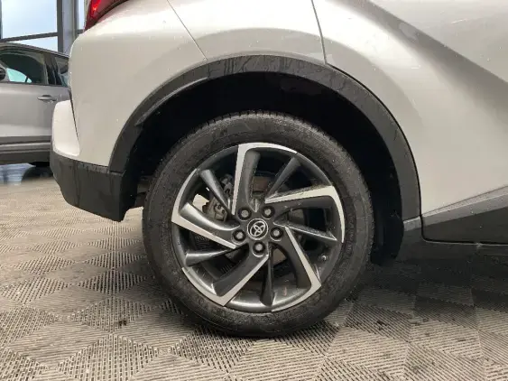 TOYOTA C-HR - voiture d'occasion - Photo 25