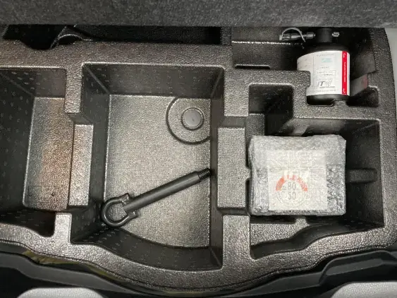 TOYOTA YARIS IV - voiture d'occasion - Photo 17