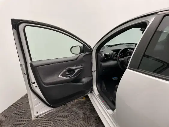 TOYOTA YARIS IV - voiture d'occasion - Photo 19