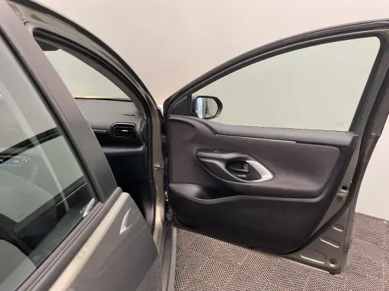 TOYOTA YARIS IV - voiture d'occasion - Photo 20