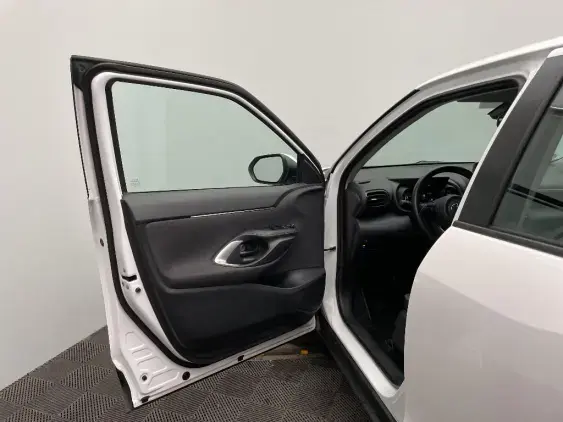 TOYOTA YARIS CROSS I - voiture d'occasion - Photo 19