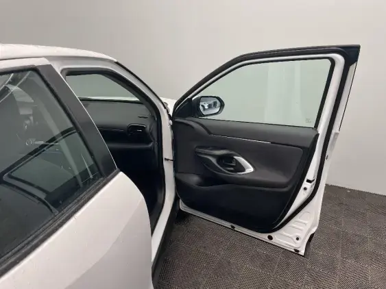 TOYOTA YARIS CROSS I - voiture d'occasion - Photo 20