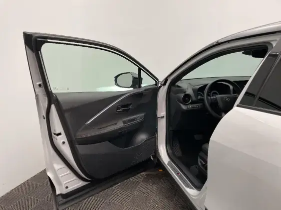 TOYOTA C-HR II - voiture d'occasion - Photo 19