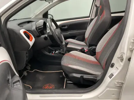 PEUGEOT 108 - voiture d'occasion - Photo 18