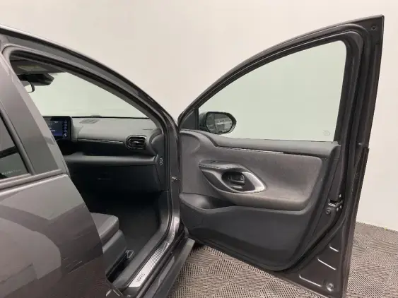 TOYOTA YARIS IV - voiture d'occasion - Photo 20