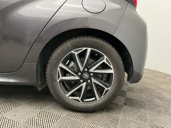 TOYOTA YARIS IV - voiture d'occasion - Photo 24