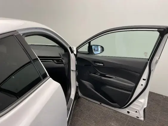 TOYOTA C-HR - voiture d'occasion - Photo 20