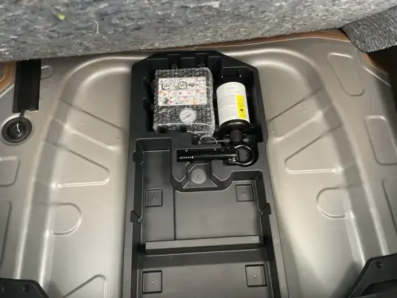 TOYOTA AYGO X - voiture d'occasion - Photo 17