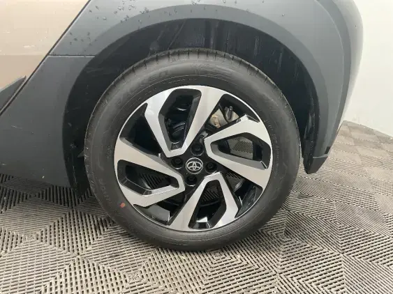 TOYOTA AYGO X - voiture d'occasion - Photo 24