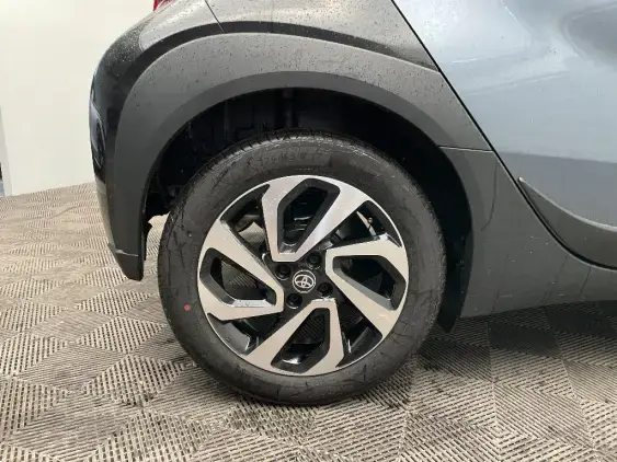 TOYOTA AYGO X - voiture d'occasion - Photo 25