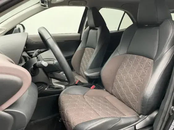 TOYOTA YARIS CROSS I - voiture d'occasion - Photo 18