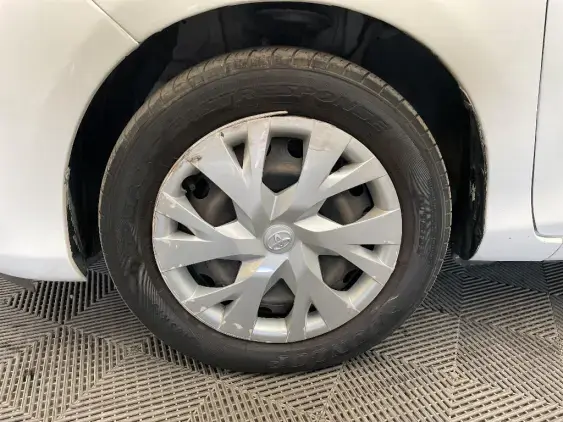 TOYOTA YARIS III - voiture d'occasion - Photo 23