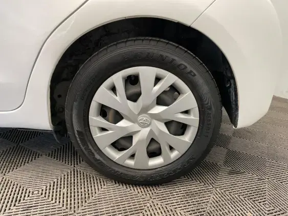 TOYOTA YARIS III - voiture d'occasion - Photo 24