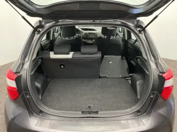 TOYOTA YARIS III - voiture d'occasion - Photo 16