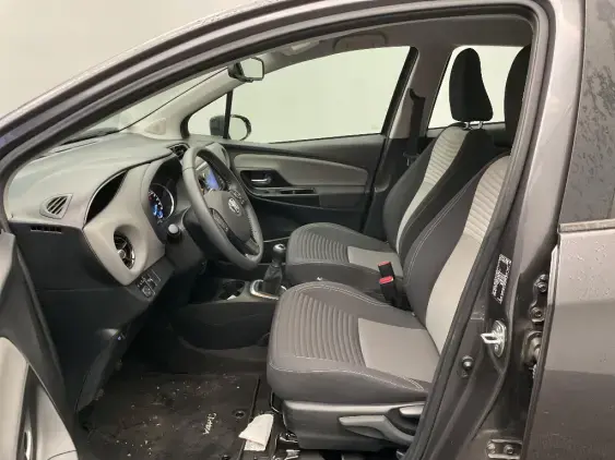 TOYOTA YARIS III - voiture d'occasion - Photo 18