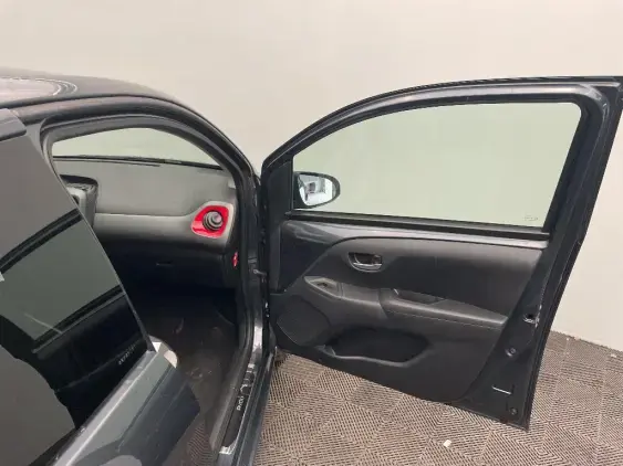 TOYOTA AYGO II - voiture d'occasion - Photo 20