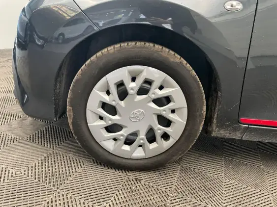 TOYOTA AYGO II - voiture d'occasion - Photo 23