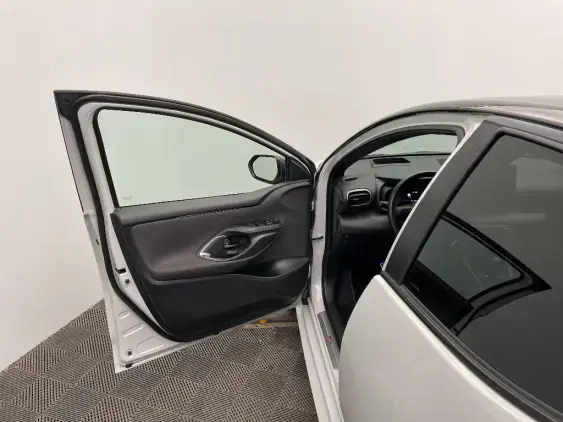 TOYOTA YARIS IV - voiture d'occasion - Photo 19