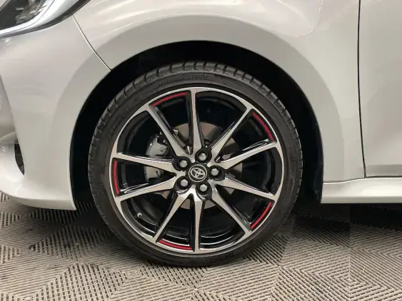 TOYOTA YARIS IV - voiture d'occasion - Photo 23