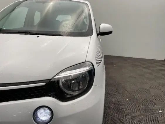 RENAULT TWINGO III - voiture d'occasion - Photo 19