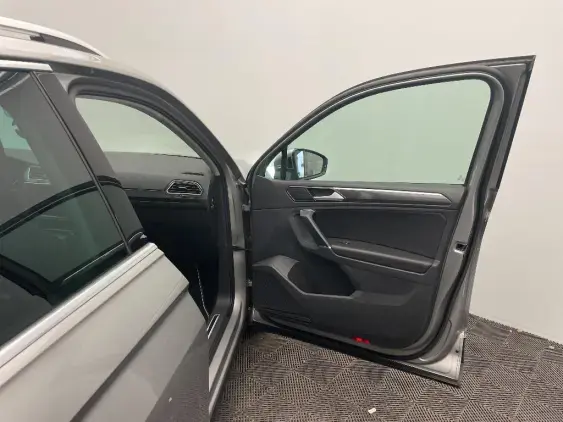 VOLKSWAGEN TIGUAN II - voiture d'occasion - Photo 20