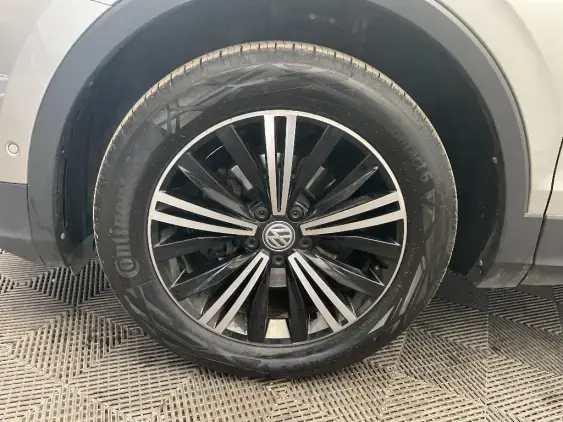 VOLKSWAGEN TIGUAN II - voiture d'occasion - Photo 23