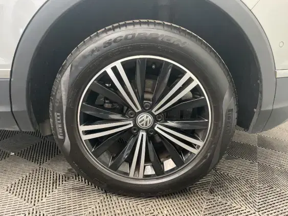 VOLKSWAGEN TIGUAN II - voiture d'occasion - Photo 24